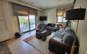 Cozy Apartment In Front Of The Park